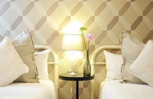 Chic & Cheap - Photo 9