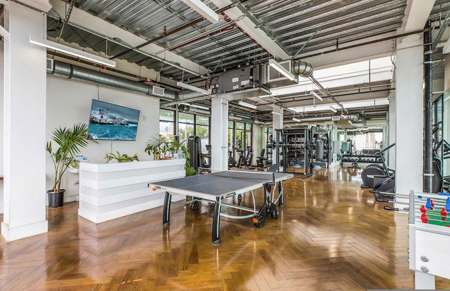 Stylish Deluxe 1BR At HWH by Oneluxstay - Foto 31