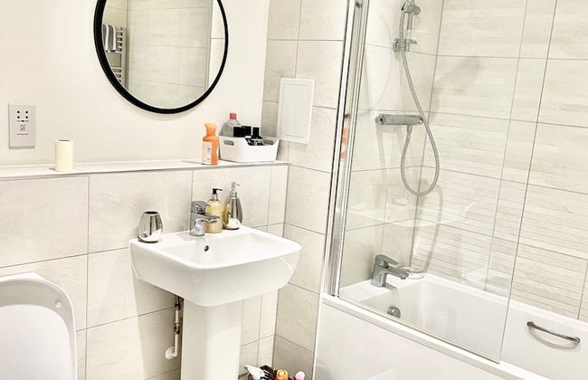 Captivating 2-bed Apartment in London - Foto 5