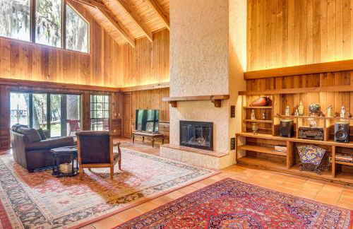 Little Lake George Hideaway with Furnished Boathouse - Foto 6