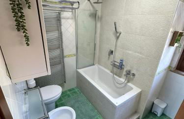 La casa dei piloti, intero alloggio con giardino privato, 2 camere da letto e 2 bagni - Foto 36