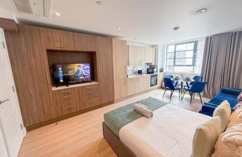 3-Bedroom with Balcony and Studio Apartments in St Johns Wood near Marylebone & Regents Park by NourNest Apartments - Foto 59