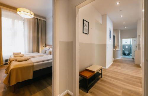 Renovated! 120qm Apartment 2 Bathrooms Balcony Up to 9 Guests - Foto 20