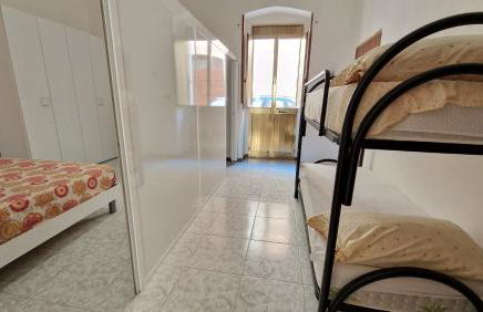 Economy Guest House - Foto 9