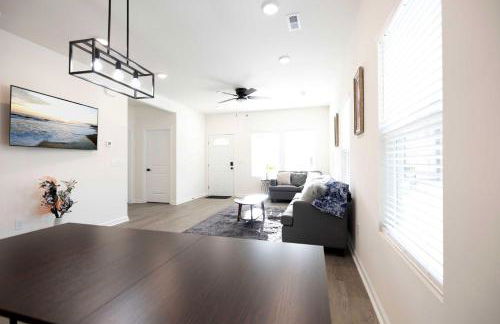 4 Min to Downtown - 10 to Elon - Washer and Dryer - Foto 5