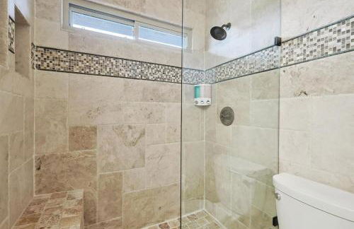 Vista Valley Vacay 5-BD w Pool & Cinema - Foto 30