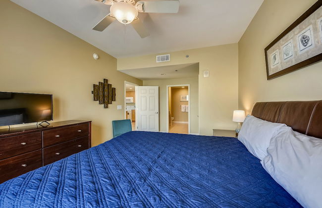 Splash Beach Resort by Book That Condo - Photo 9