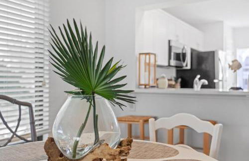 Newly Listed - One bedroom condo on Harbor Island - Foto 22