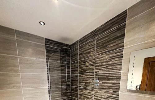 CASTLE STREET - City Centre 2 bedroomed Apt sleeps 8 - Foto 3