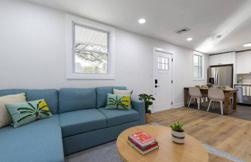 Casa del Mar - Bold, Bright & Steps to the Sand! - Foto 18