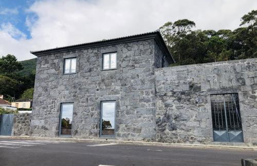 AMU- Apartamentos Mistérios da Urzelina - Foto 1