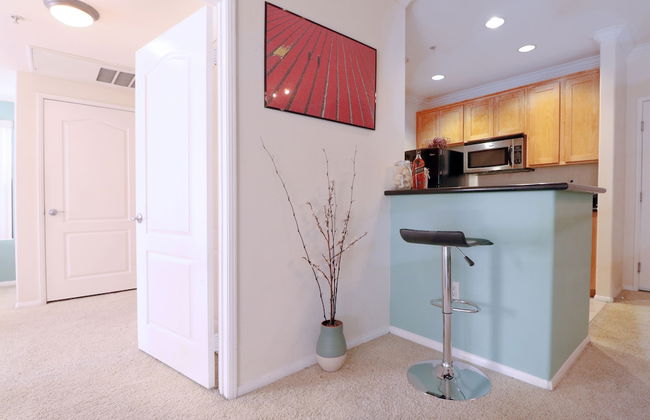 LAs Premier Apartments - Photo 46