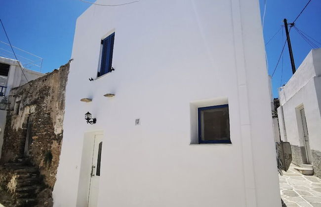 Authentic White House in Paros Lefkes - Photo 36