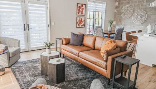 New Beautiful 8th Street Condo with 2 Balconies George 203 - Photo 3