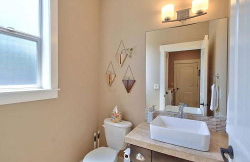 Creekside Hideaway - Wine Country by 3rd St - Foto 34