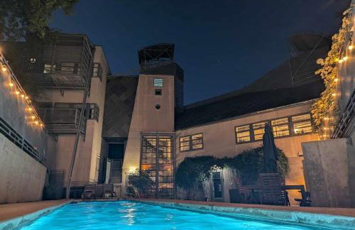 The Architect's Modern Castle - Photo 75