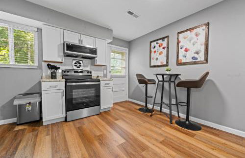 411 San Juan Recently Renovated 2 Bedroom TownHome - Foto 9