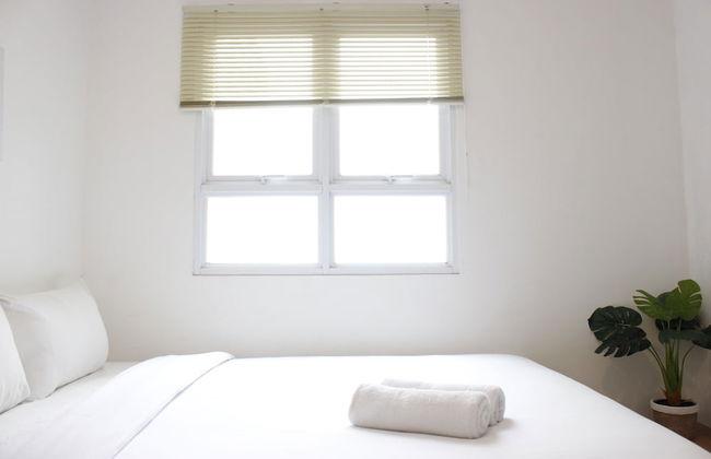 Classic and Comfy 2BR @ Gateway Pasteur Apartment - Foto 2