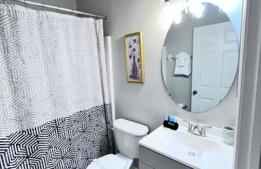 Spacious 2 en-suite BR, pool & spa retreat - Foto 27