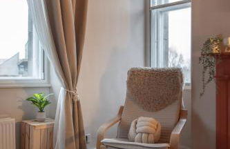 Trendy 2 Bed Flat - Near Airport - Foto 19