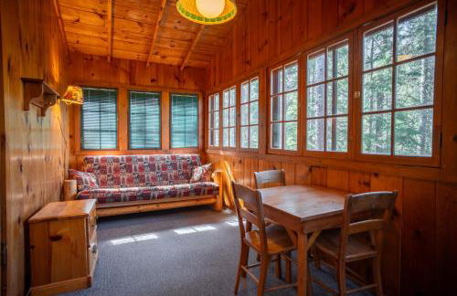 Traditional Cabin - First on the Water - Nearest to Marine - Netflix CB10 - Foto 5