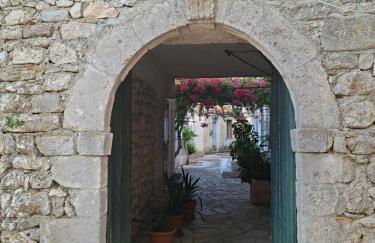 Daniela Village House - Photo 24