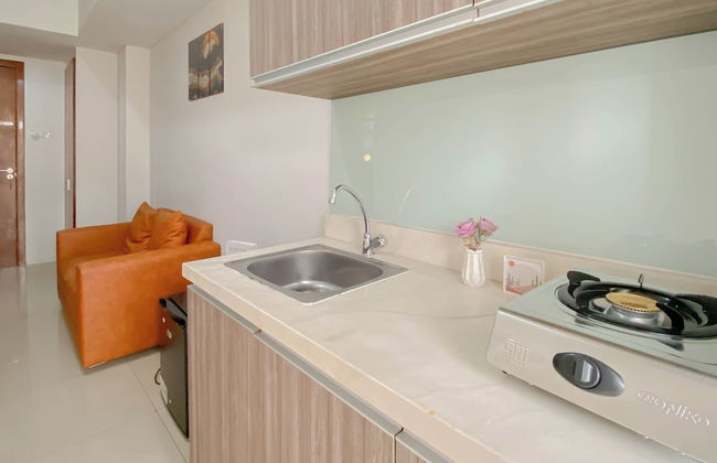 Minimalist 1Br Apartment At Vittoria Residence - Foto 9