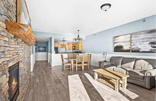 Whispering Pines Lake Views 1BR King Suite - Foto 21