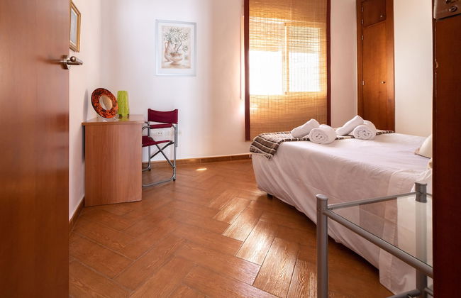 Sitito Escribano Apartment - Photo 4