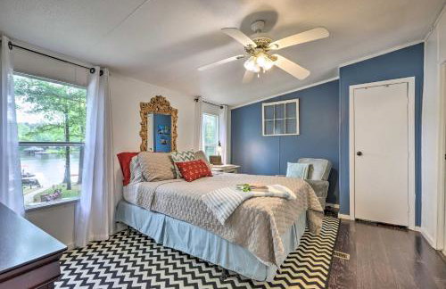 Lakefront Sparta Home Fire Pit, Dock and Kayak - Foto 10