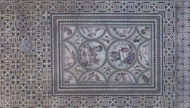 Visita guidata del sito archeologico di Cástulo - Foto 2, Mosaico degli Amori