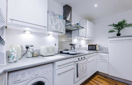 Spacious Deansgate Apartment, Free Park, Sleeps 8 - Foto 21