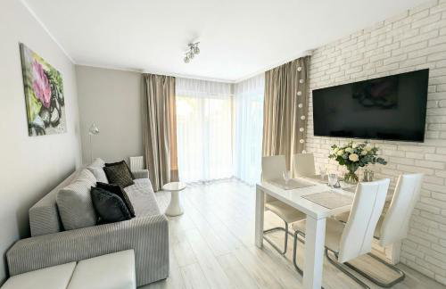 Deluxe Suite, 150 meters to Beach, Large Balcony, Parking, Lift, Porta Mare Leśne Tarasy - Foto 2