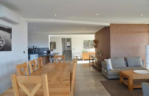 Maison contemporaine piscine avec vue panoramique - Foto 10