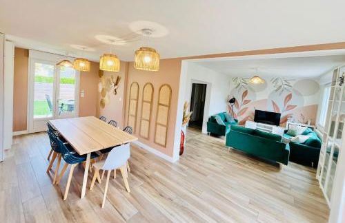 Grande maison familiale centre ville - 2km des plages - Foto 3