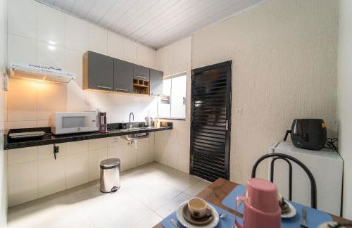 Apartamentos 1Qto, Cozinha Completa, até 4 hospedes Jr Catito - Foto 2