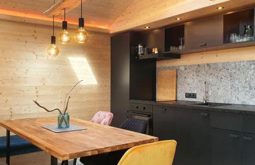 Werder Chalet -- L I E G E P L A T Z -- Ostsee Strand 150m I Sauna I eKamin I Ferienhaus an Ostsee bis 8 Pers I by "Meyers am Meer" - Foto 3