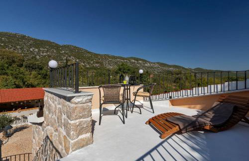 Villa Melita - Heated pool, Speed Internet within Nature Park - Foto 46