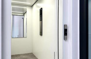 Zarembowicza Apt 37 - Self Check-In 20h - Parking &Lift - Foto 16