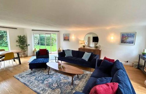 Weybridge Stunning Five Bedroom House With Garden - Foto 1