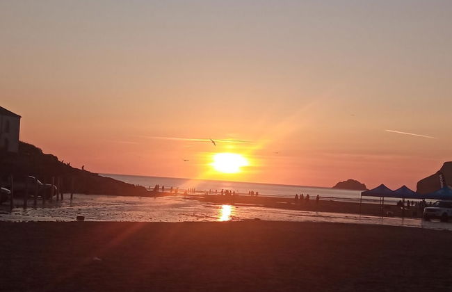 Cozy Courtyard Apt, Explore & Relax, Free Parking - Foto 11