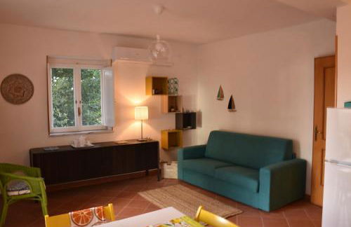 Elegante villa panoramica con giardino e idromassaggio a 10 minuti dal mare - Foto 27