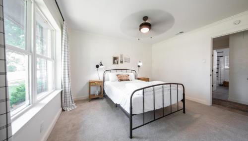 LUX ~Pet Friendly Richardson 3 bedroom 1 story Home~ - Foto 2