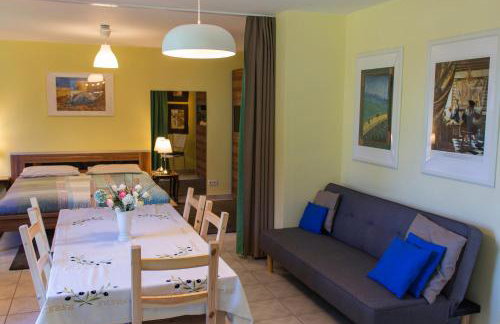 Wonderful Renovated Apartment With Great Location - Foto 7