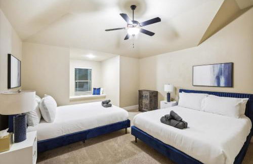 Lakefront Mansion with Pool and Cinema - Foto 27