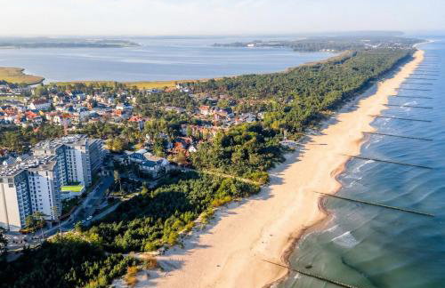 Deluxe Suite, 150 meters to Beach, Large Balcony, Parking, Lift, Porta Mare Leśne Tarasy - Foto 17