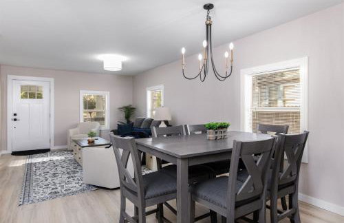 Cozy 2BR Home Near ND - Perfect for Game Day Stays - Foto 3