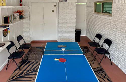 1 Mi to Campus! Creekside Austin Home with Game Room - Foto 17