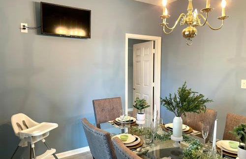 Tropical Oasis with Tiki Bar, Firepit, Seasonal Pool - Foto 48