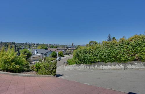 San Marcos Getaway with Deck and Lake Views! - Foto 34